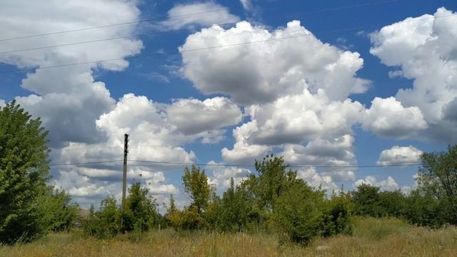 грозовые тучи . Раскаты грома. Накануне грозы. смотреть онлайн