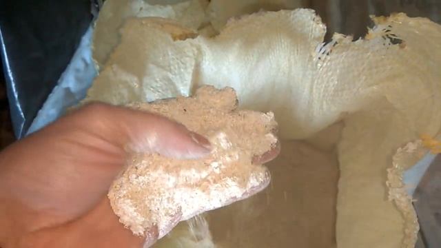 Разведение червей!Листья,сено заготовил! смотреть онлайн