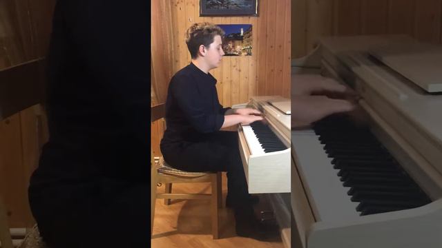 Л.В.Бетховен - Соната №8 op/13 (As-dur, II часть) смотреть онлайн