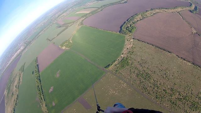Полет глазами парашютиста или прыжок с параплана. смотреть онлайн