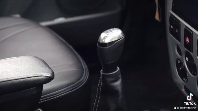 Renault Logan #старыйлоган смотреть онлайн