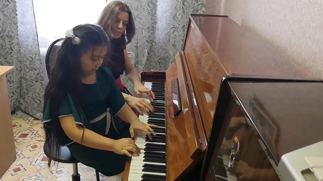 Мусинова Алия Бетховен Марш из муз. пьесы "Афинские развалины" смотреть онлайн