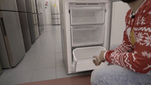 Лучщий холодильник из худщих Boschhhhhh!!!!! смотреть онлайн