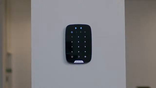 Swiss-Domotique - Ajax KeyPad Plus Kontaktlose Systemsteuerung смотреть онлайн
