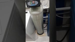 Желтеет вода из скважины. Фильтрация воды от железа.