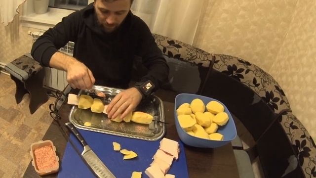 Секретный рецепт приготовления картошки с салом и шашлыка в тандыре. смотреть онлайн