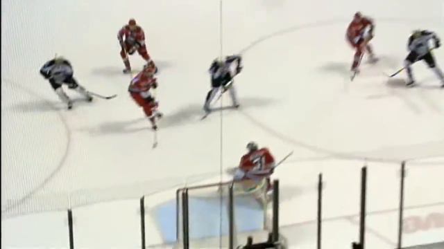 Mark Van Guilder Slams Rebound For Goal смотреть онлайн