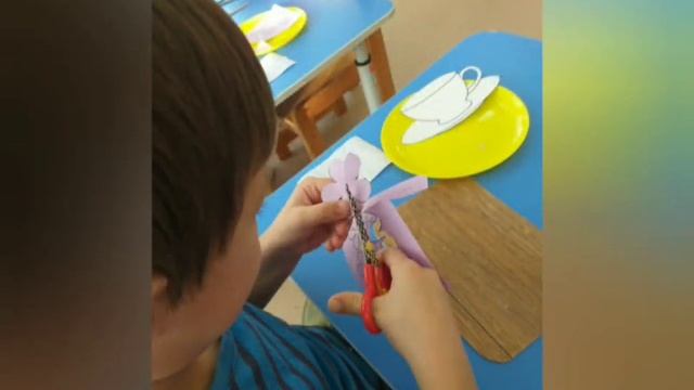 НОД Аппликация "Кружка с блюдцем" гр. Радуга смотреть онлайн