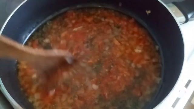 БОРЩ - 2 ГОЛЕНИ. Невероятно Вкусный и Быстрый Борщ со Свежезамороженым Томатом (720p).mp4