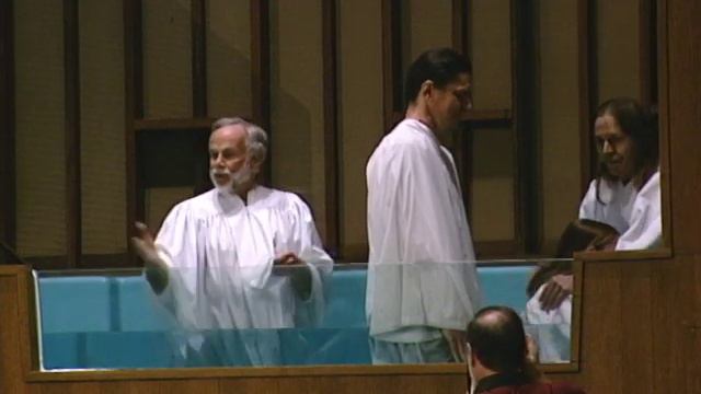 Rachel's Touching Baptism смотреть онлайн