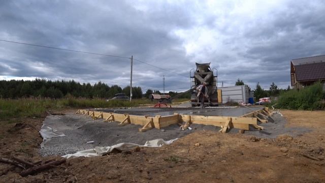 КАК ЗАЛИТЬ ФУНДАМЕНТ ОДНОМУ?! ДА БЕЗ ПРОБЛЕМ! смотреть онлайн