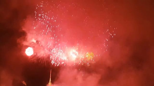Салют в Санкт-Петербурге на 23 февраля 2018 ! И земля треслась в самом деле! смотреть онлайн