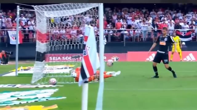 DEFESAS LENDÁRIAS: Weverton,Cássio e Diego Alves смотреть онлайн