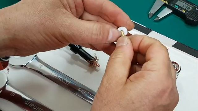How to Install "N" Male Solder Connector - 10mm/.400" Coaxial Cables смотреть онлайн