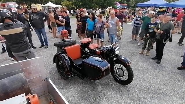 Motorka Ural M-72 смотреть онлайн