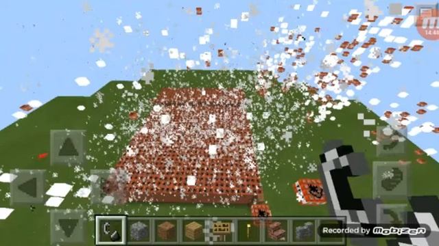 ВЗРЫВ 10.000 ТЫС. ДИНАМИТА В МАЙНКРАФТ ПЕ!/ EXPLOSION 10.000 TNT MINECRAFT PE! смотреть онлайн