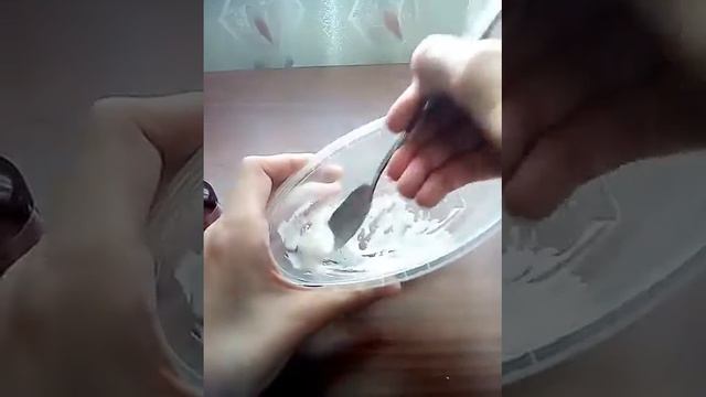 Лизун из натрия тетрабората и клея ПВА смотреть онлайн