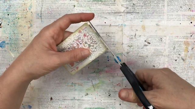 Altering a playing card using masking tape | Collaboration with Junk Journal Joy (121) смотреть онлайн