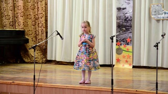 ДК "Богатырский 36" 18.04.2015, стихотворение конфетная жрушка. смотреть онлайн