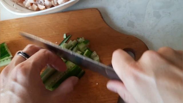 Готовлю салат из 3-х ингредиентов?? с копченой куриной грудкой смотреть онлайн