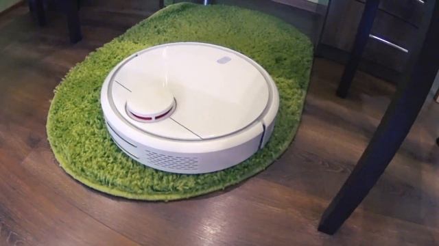 ОБЗОР ПЫЛЕСОСА Xiaomi Mi Robot Vacuum # РОБОТ КОТОРЫЙ УБИРАЕТ ВСЕ САМ смотреть онлайн