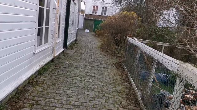 Цветущая Норвегия в декабре. Skudeneshavn in december смотреть онлайн