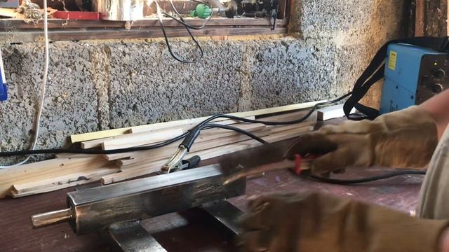 СВАРКА ⚡️полуавтоматом без газа флюсовой проволкой для начинающих #welding #welding_creative #welde смотреть онлайн