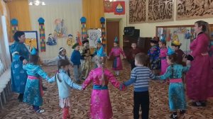 Хороводный бурятский танец ёхор - танец дружбы в детском саду к Сагаалгану 2022 г.