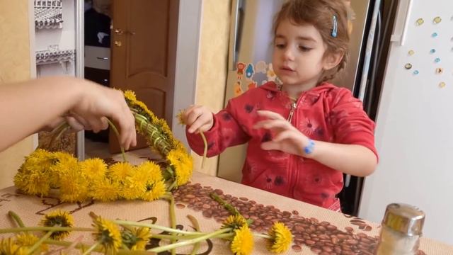 VLOG Алиса опять заболела. Сдали кровь. Кто супергерой у нас дома смотреть онлайн