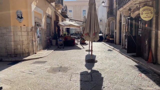 ИТАЛИЯ СЕГОДНЯ ?? ГУЛЯЮ по центру БАРИ и фотографирую смотреть онлайн