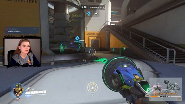 Девушка без трусиков играет в Overwatch! смотреть онлайн