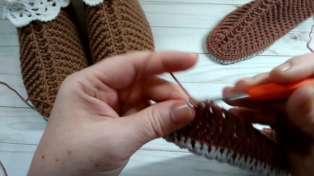 Тапочки на войлочной подошве с Ажурным верхом Crochet slippers смотреть онлайн