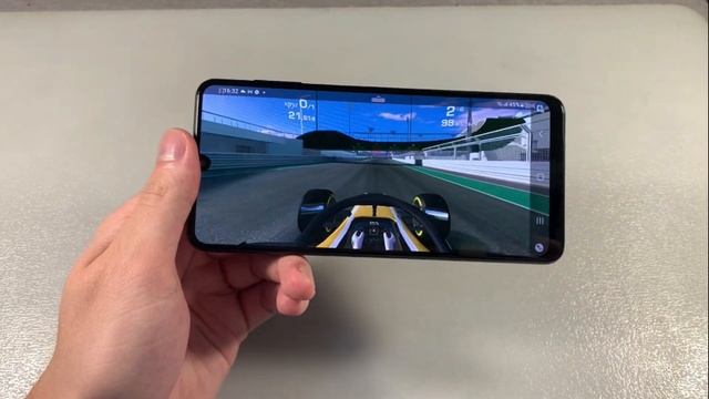 Игры Samsung Galaxy A22 (Minecraft, PUBG, RealRacing3) смотреть онлайн
