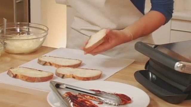 How to Use the Breville Panini Press смотреть онлайн