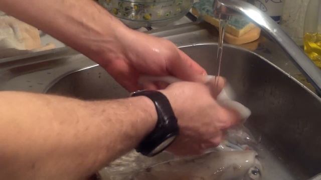 COMMENT NETTOYER UN CALAMAR смотреть онлайн