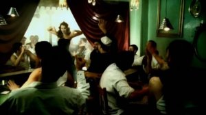 Nancy Ajram - Lebanese Pop Icon - Akhasmak ah '' I argue with you '' - English Subtitles