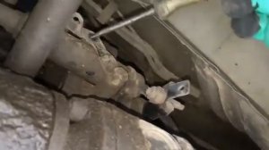 Открутить неудобную гайку коленвала?   ЛЕГКО!!!