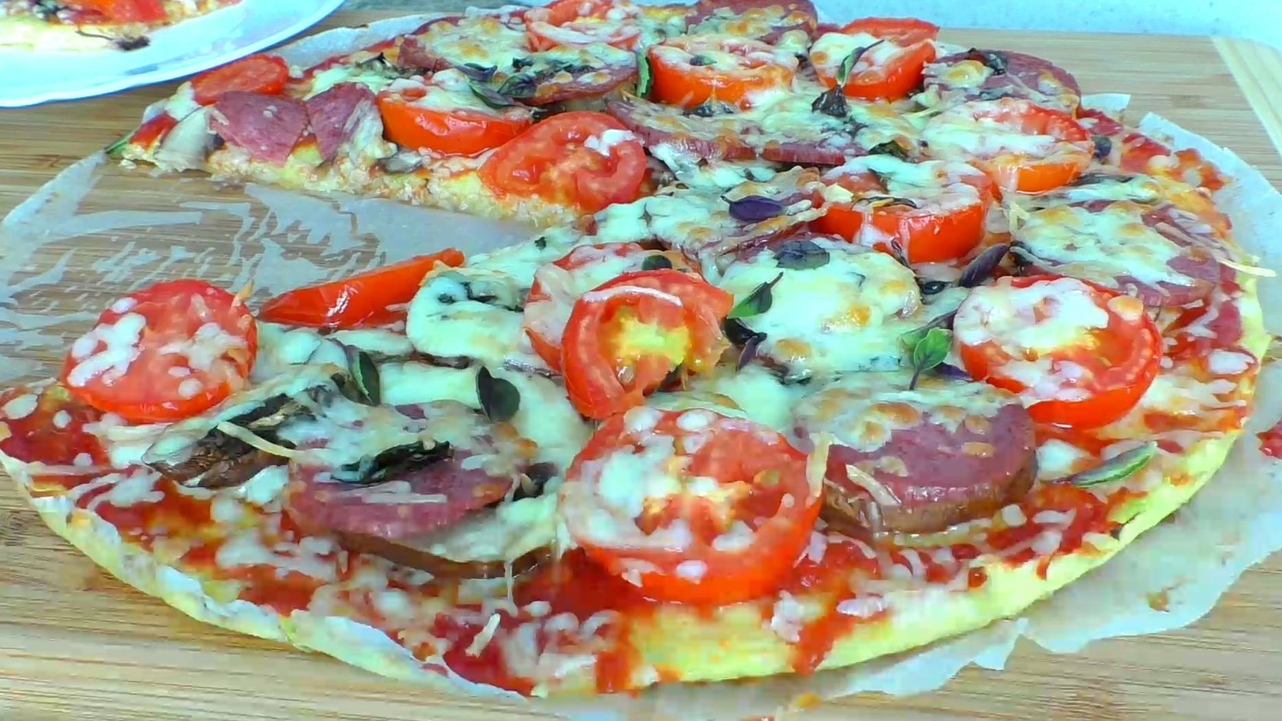 Пицца без муки, без теста. Кабачковая кето пицца! смотреть онлайн