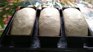 Очень простой рецепт. Выпечка домашнего хлеба в духовке.