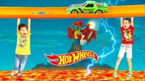 ПОЛ ЭТО ЛАВА. Челлендж с МАШИНКАМИ игрушками Хот Вилс. The floor is lava Hot Wheels toys Challenge.