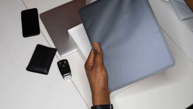 Unboxing iPad Pro 12.9 2020 смотреть онлайн