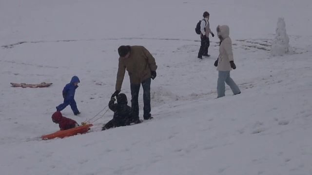 Vancouver snowy weekend смотреть онлайн
