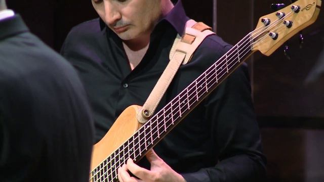 Coshgun Sadigov's Bass Solo | Covered by Ruslan Huseynov смотреть онлайн