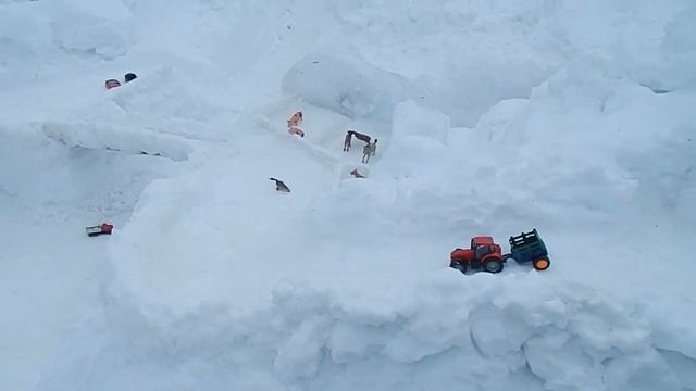 Лепим заснеженные горы смотреть онлайн