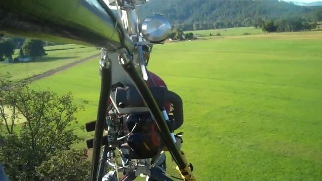 Larry flies from Shirleys 2 home the long way. смотреть онлайн