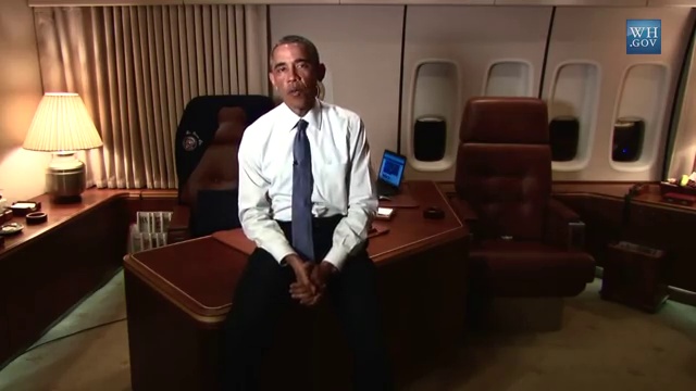 Президент США Барак Обама в своём президентском самолёте смотреть онлайн