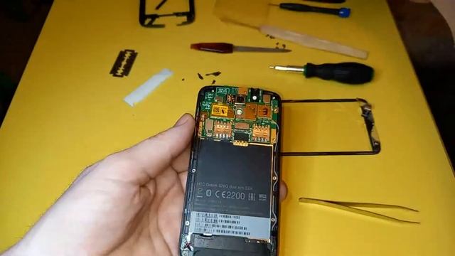 Замена тачскрина HTC 526G смотреть онлайн