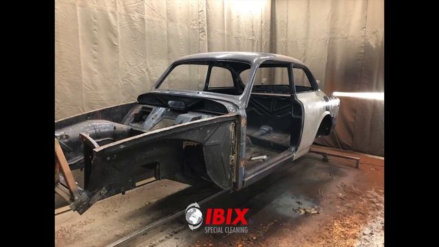 Removal of paint and rust on Volvo Amazon with Problaster 40 HD H2o смотреть онлайн