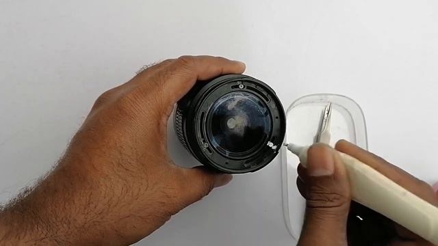DSLR Camera Lens Cleaning смотреть онлайн