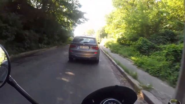 Не нужно так ездить на мотоцикле по городу, ой не нужно! смотреть онлайн